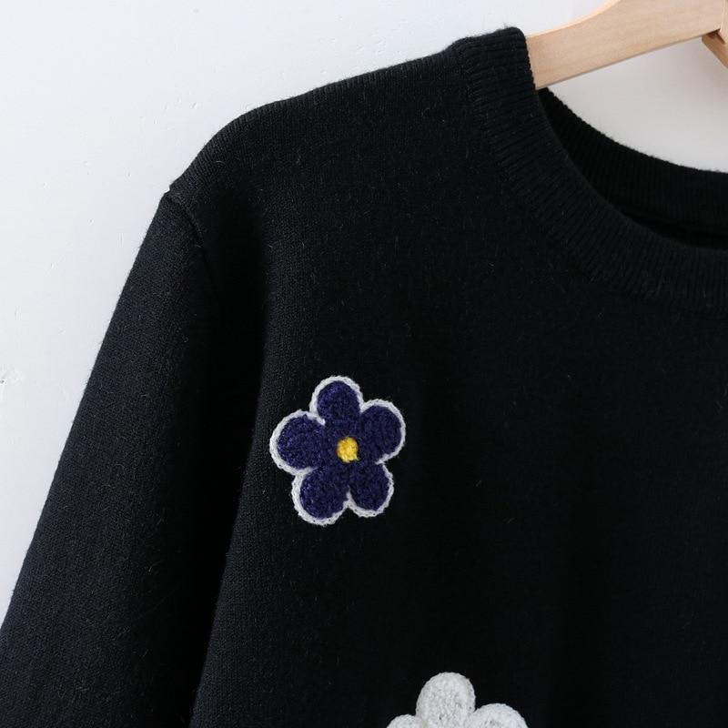 High Quality Knitted Embroidery Pullover - Lively & Luxury