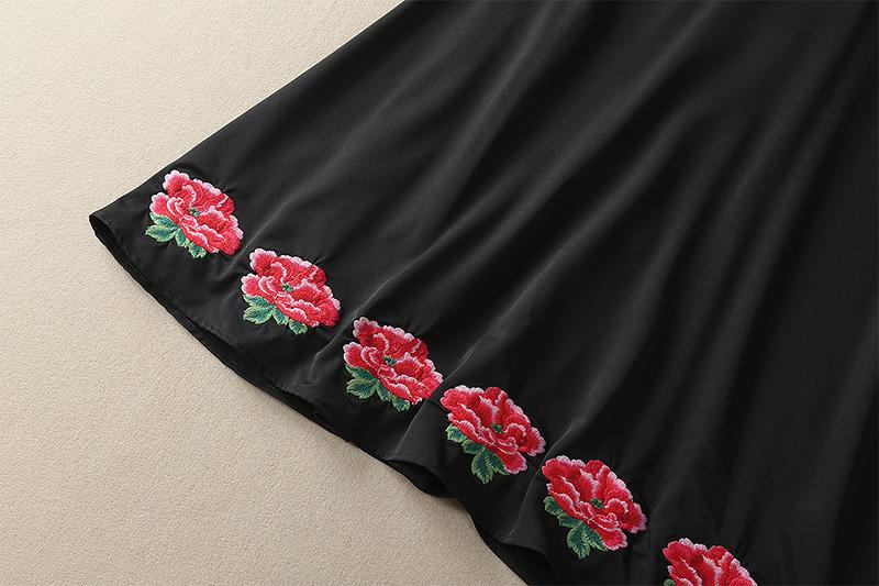 Runaway Slim Elegant broidery Rose Dress - Lively & Luxury